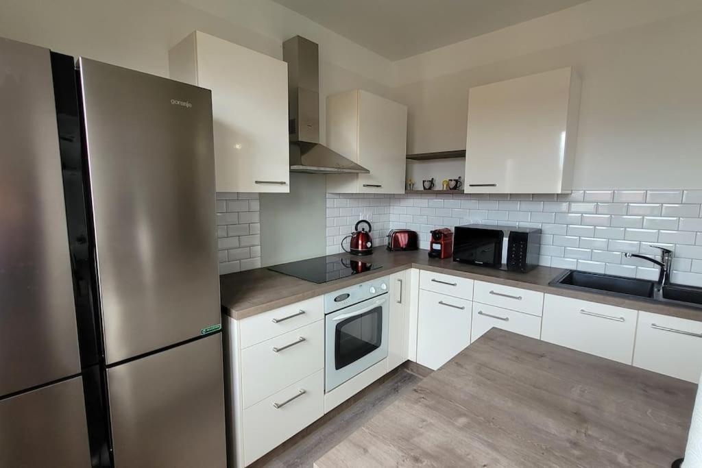 Bel Appartement T5 Neuf Avec 4 Chambres Tarbes Esterno foto