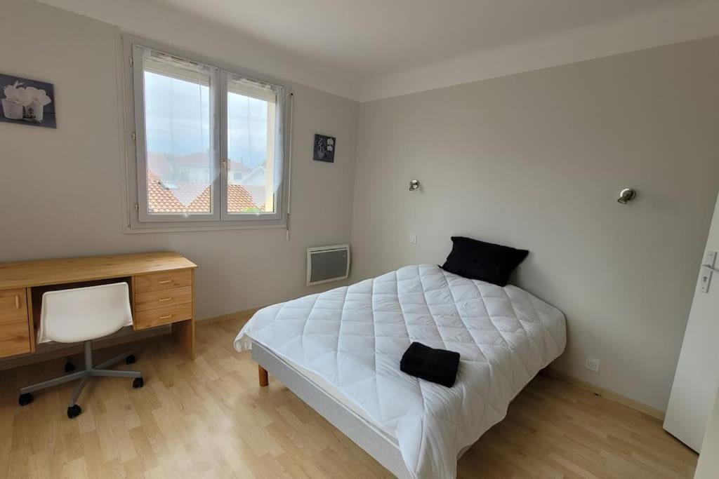 Bel Appartement T5 Neuf Avec 4 Chambres Tarbes Esterno foto